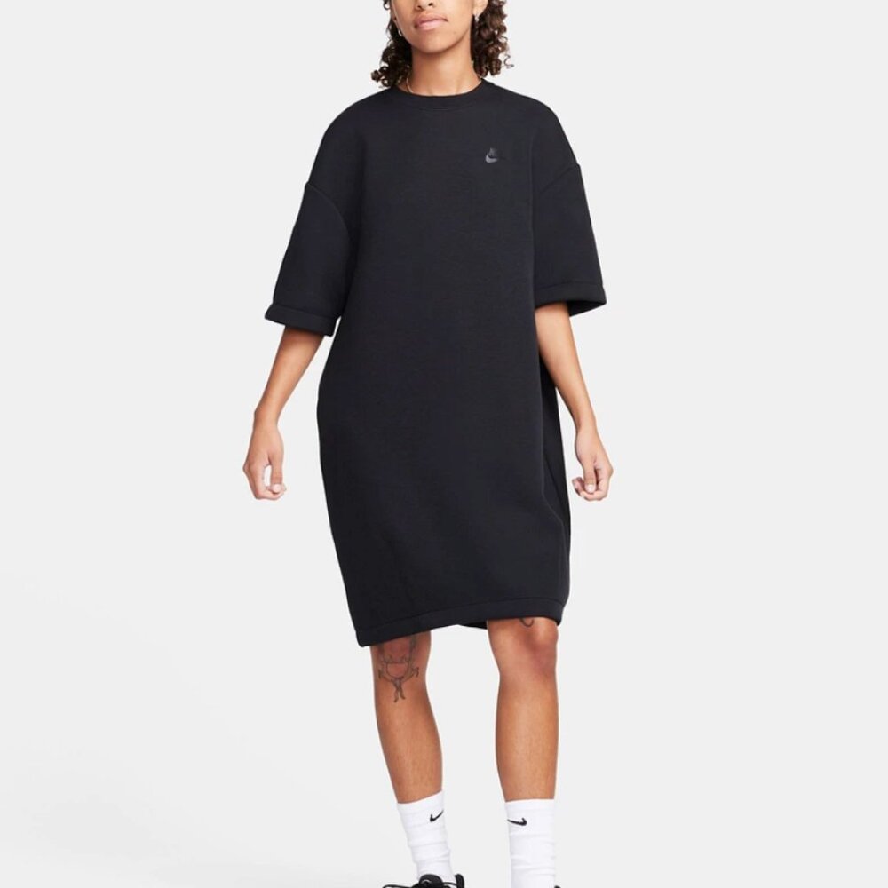 NWT Nike Sportswear Tech Fleece Women's Oversized Dress XL